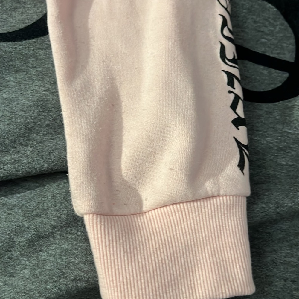Sweatsuit/ Jogging suit. Hoodie and bottoms - Picture 5 of 9
